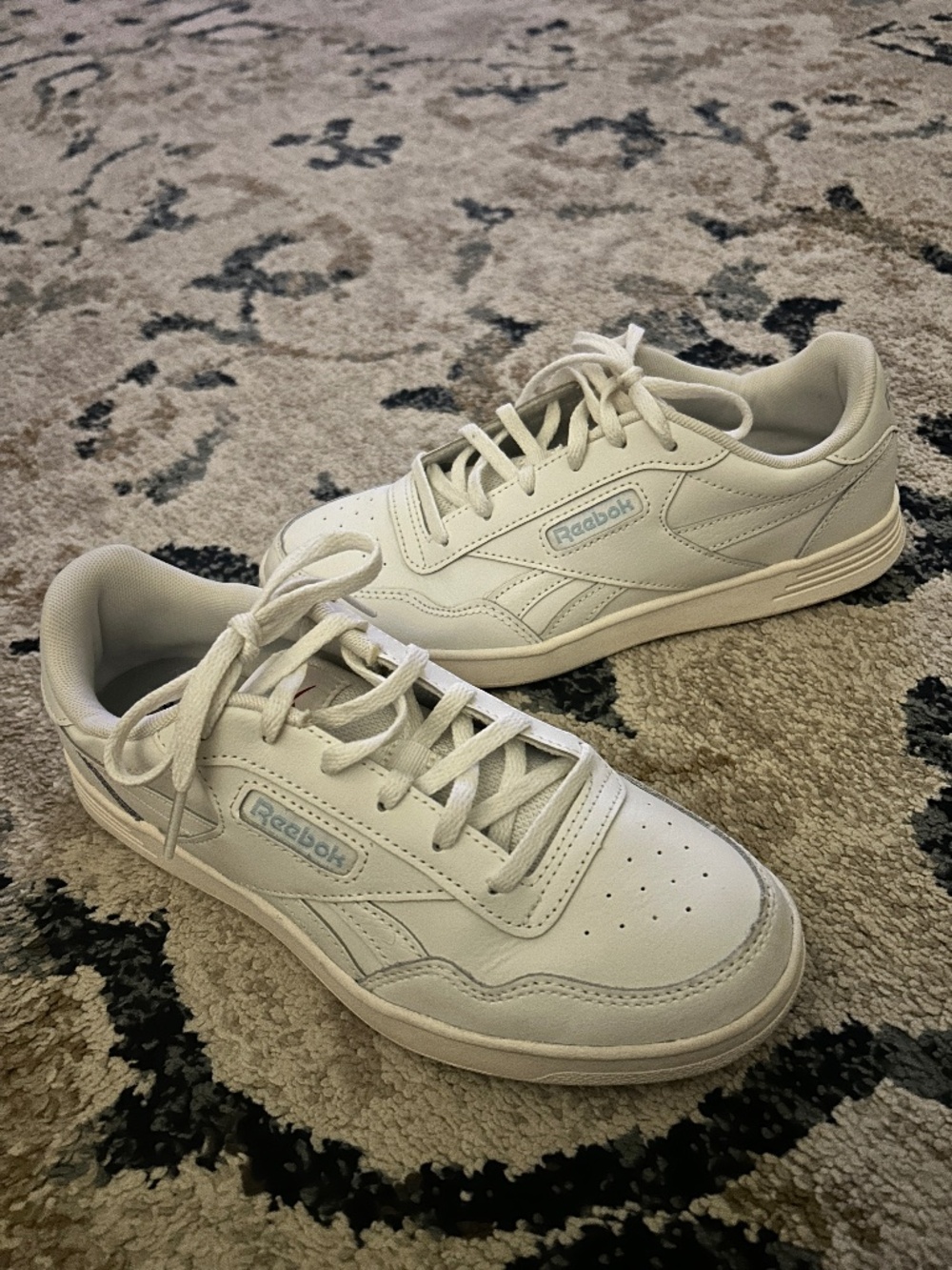 Reebok Sneakers Women 7.5 Off White/Cream Tennis Shoes Comfort NEW